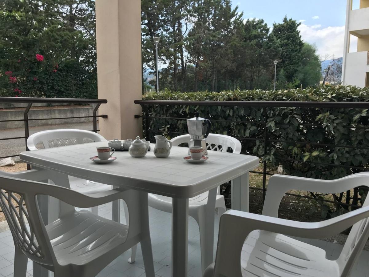 San Rocco One Bed Apartments 4A1 9 Isca sullo Ionio Εξωτερικό φωτογραφία